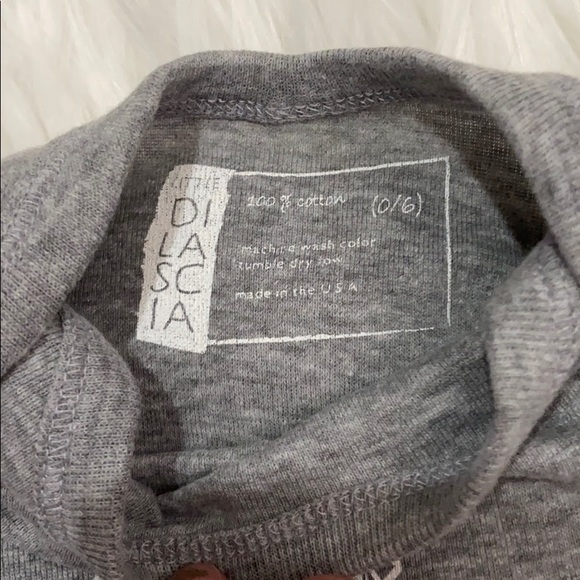 💕DONATED💕🌻3/20$ Little Dilascia Half Best Friend Onesie - Picture 4 of 4